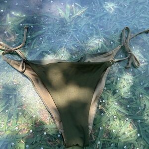 Women’s swim bottom,size xs,no brand